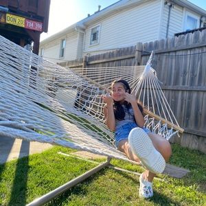 Meet your Posher, Leilani